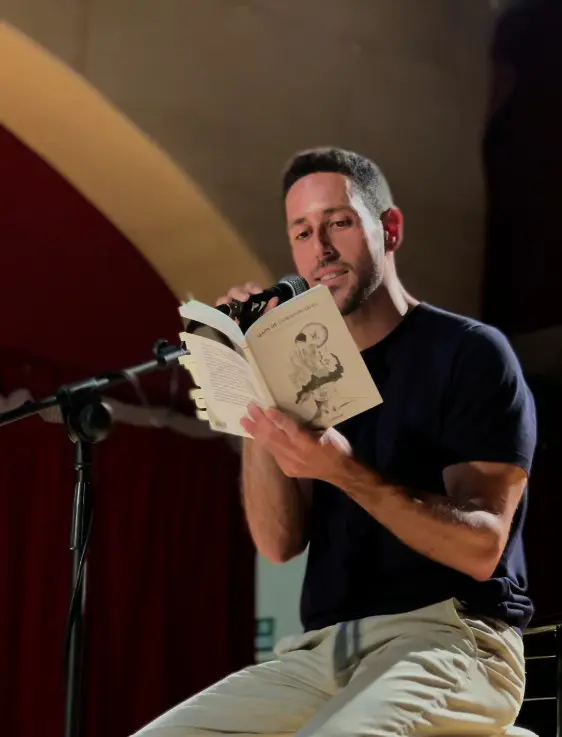 Recital de poesía de Carlos Llorente Toledo